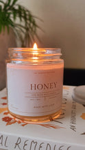 Load image into Gallery viewer, Pure Beeswax Candle