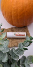 Lade das Bild in den Galerie-Viewer, Pumpkin Spice Latte Lip Balm 🎃
